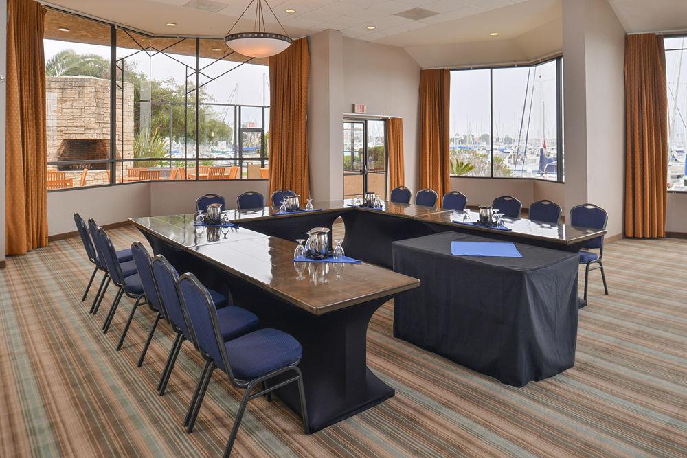 Holiday Inn Express Hotel & Suites Ventura Harbor By Ihg Esterno foto