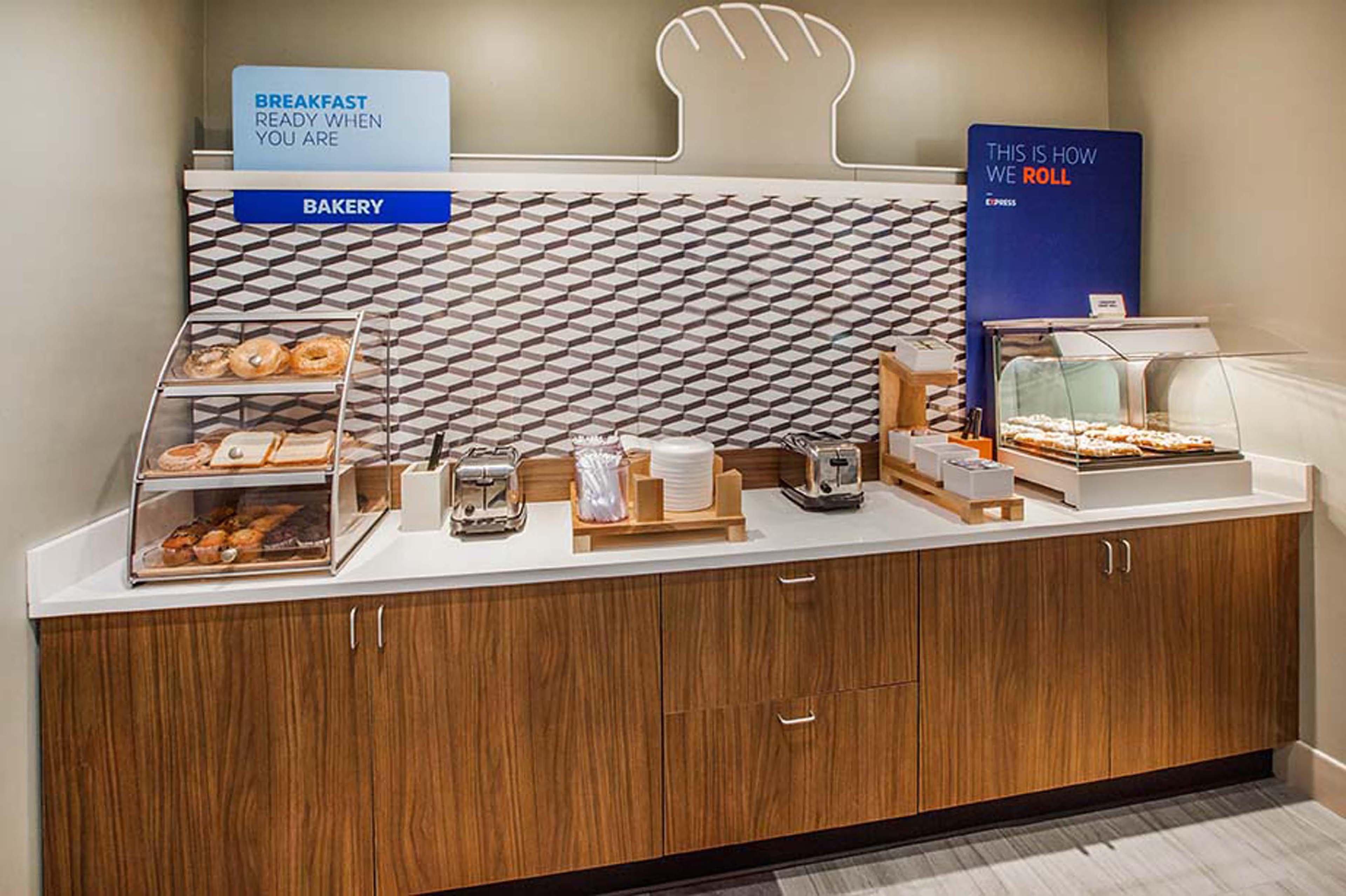 Holiday Inn Express Hotel & Suites Ventura Harbor By Ihg Esterno foto