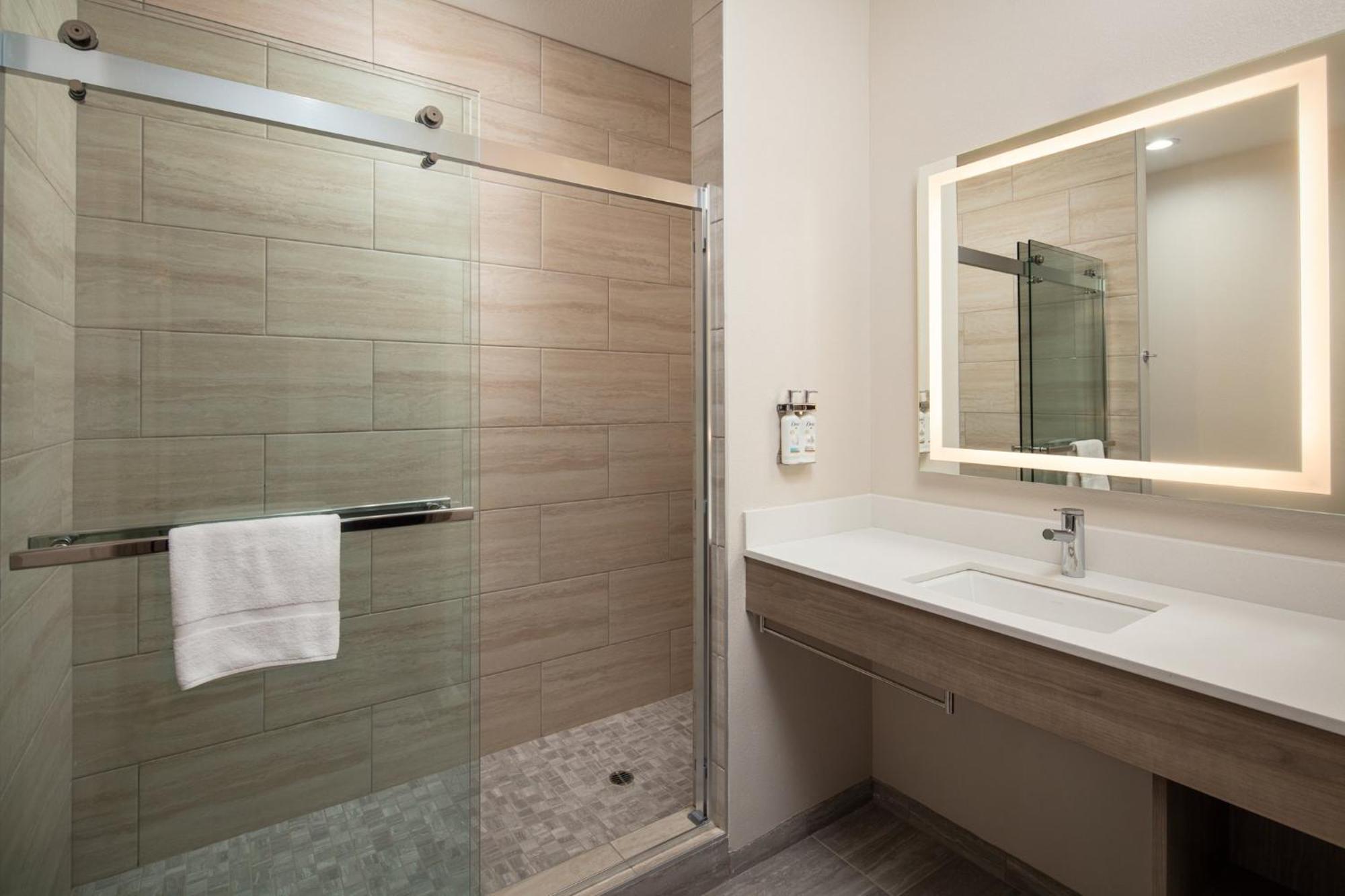 Holiday Inn Express Hotel & Suites Ventura Harbor By Ihg Esterno foto