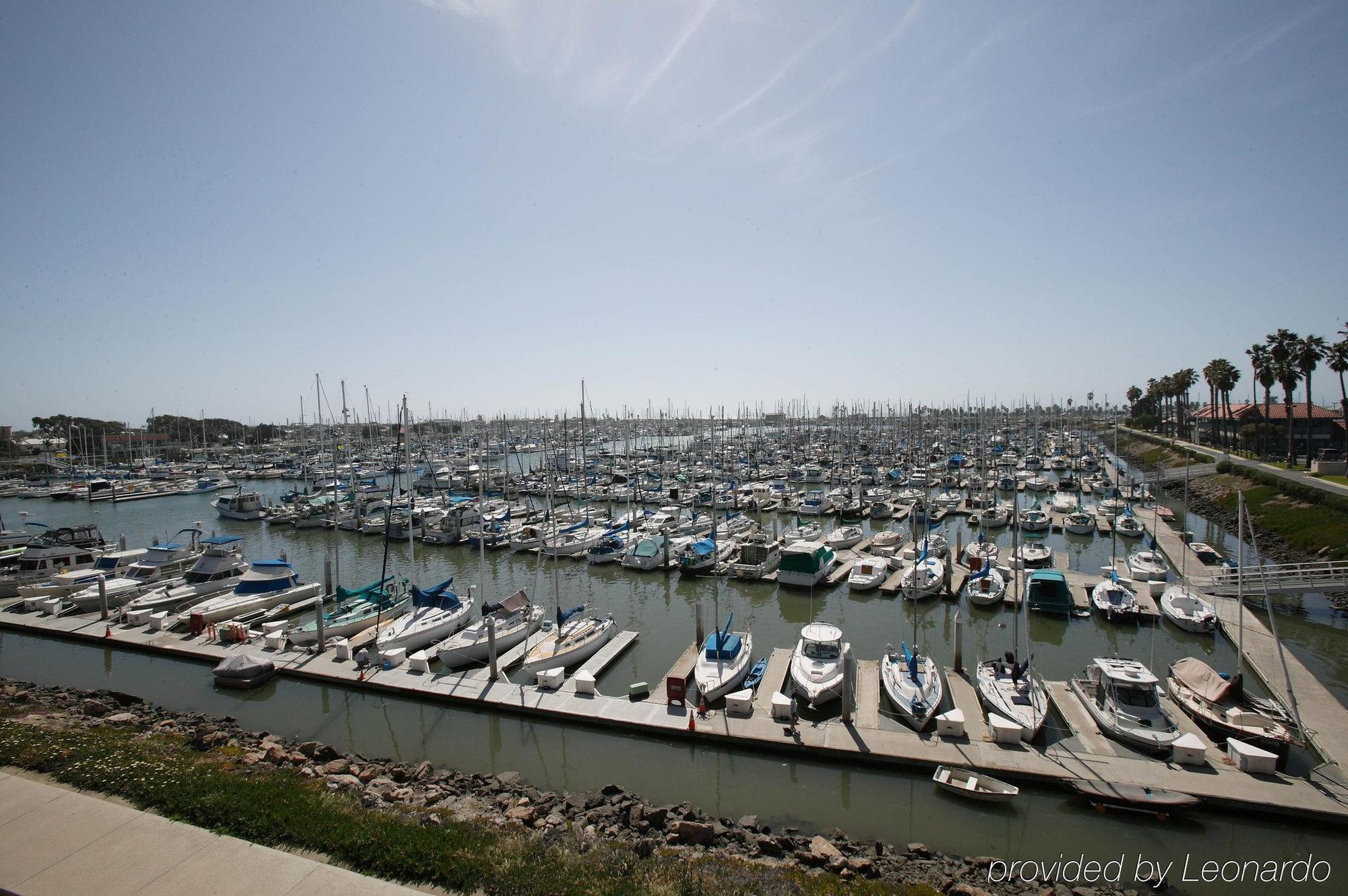 Holiday Inn Express Hotel & Suites Ventura Harbor By Ihg Esterno foto