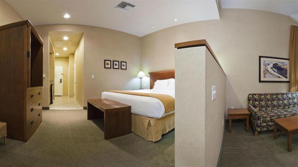 Holiday Inn Express Hotel & Suites Ventura Harbor By Ihg Esterno foto