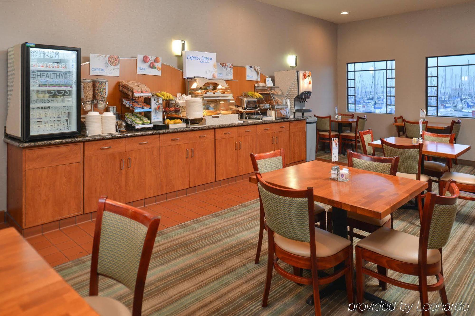 Holiday Inn Express Hotel & Suites Ventura Harbor By Ihg Esterno foto